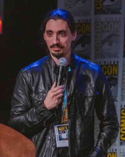 Aaron Schoenke