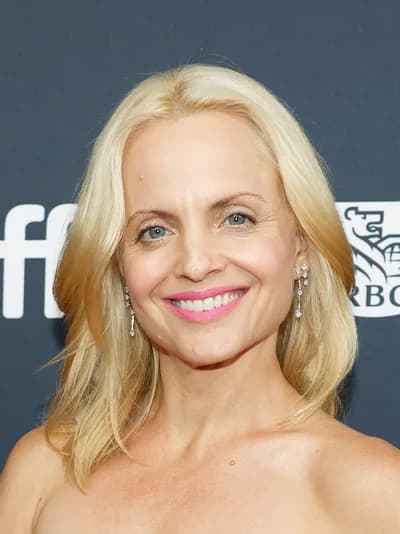 Mena Suvari